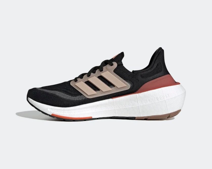 Adidas_Ultraboost_Light_Core_Black_Wonder_Taupe_Grey_Six_HQ6344_P3.jpg
