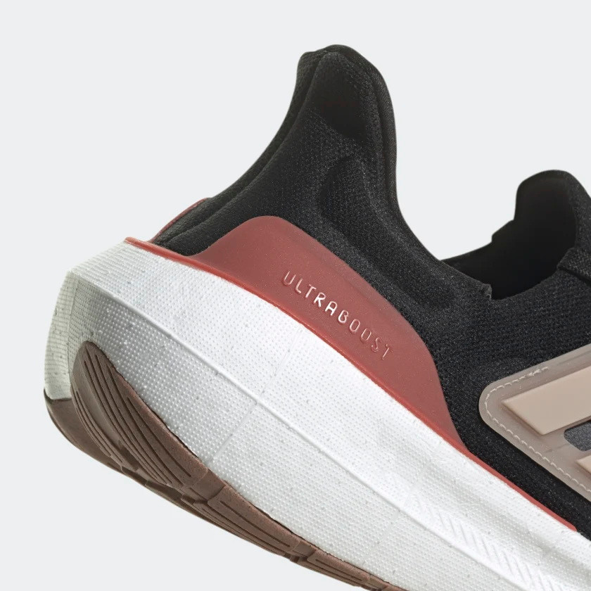 Adidas_Ultraboost_Light_Core_Black_Wonder_Taupe_Grey_Six_HQ6344_P7.jpg