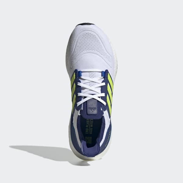 Ultraboost_22_Shoes_White_GX5466_02_standard_hover.jpg