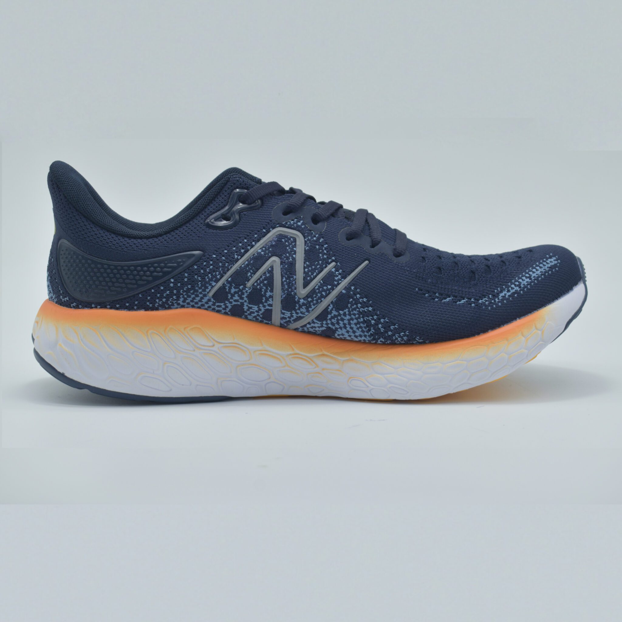 new-balance-navy-2.jpg