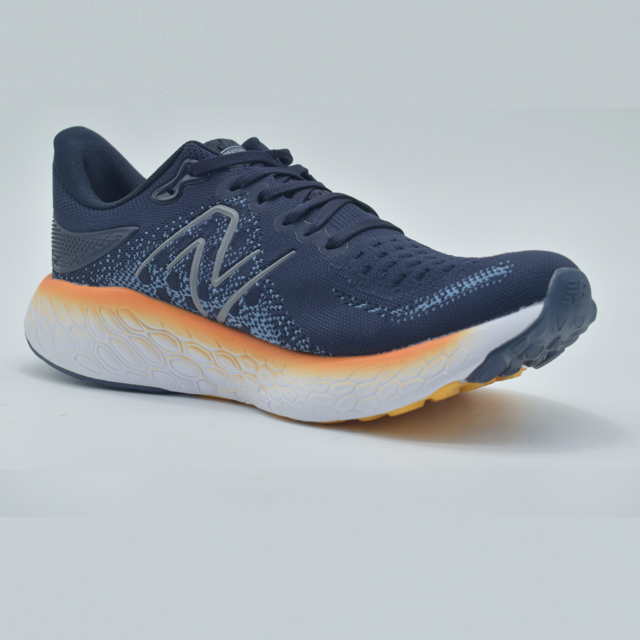 new-balance-navy-3.jpg